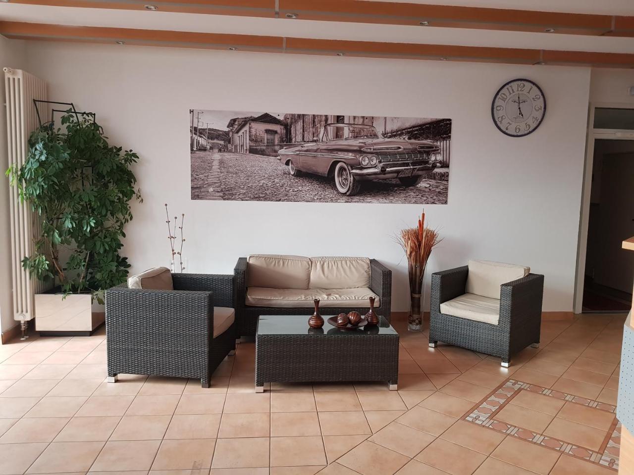 Hotel Habana Ален Экстерьер фото