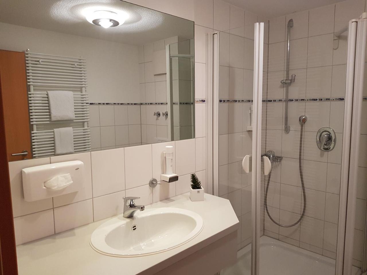 Hotel Habana Ален Экстерьер фото