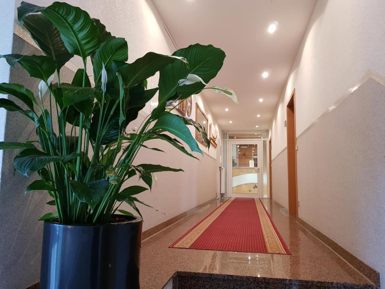 Hotel Habana Ален Экстерьер фото