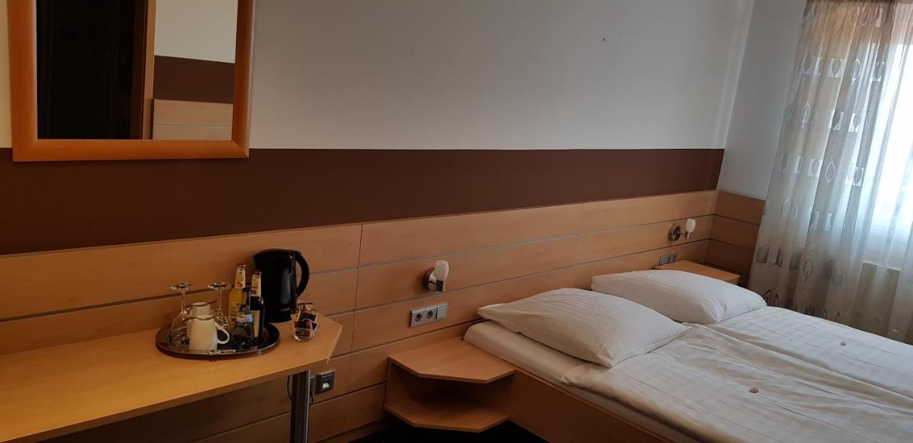 Hotel Habana Ален Экстерьер фото