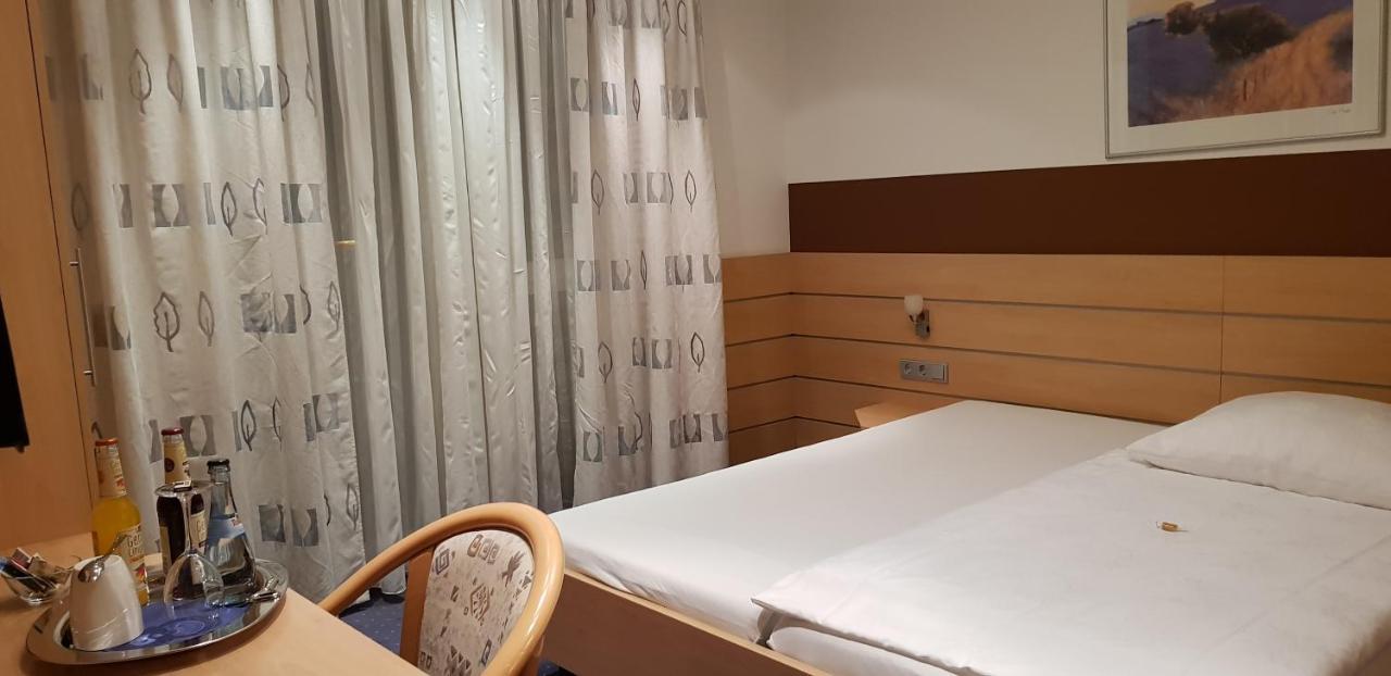 Hotel Habana Ален Экстерьер фото